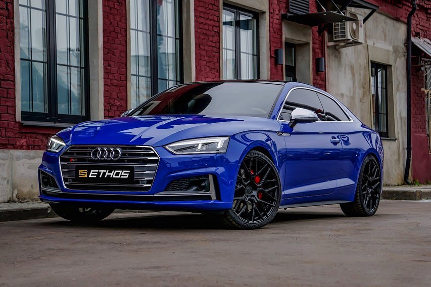 Audi S5 на 20" дисках Rohana RFX10 фото 1